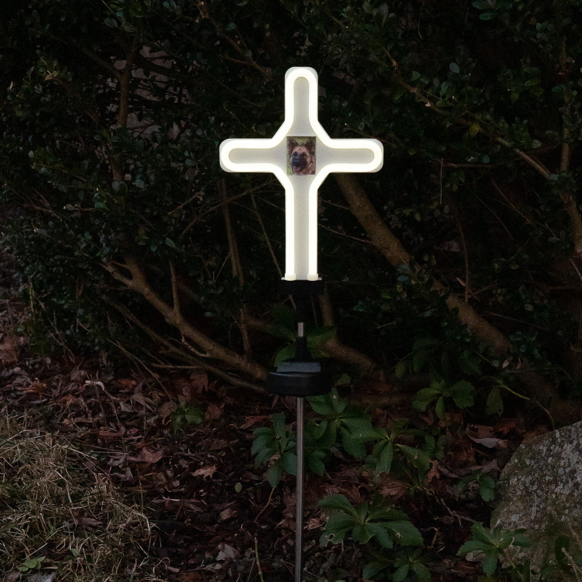 NEON CROSS
