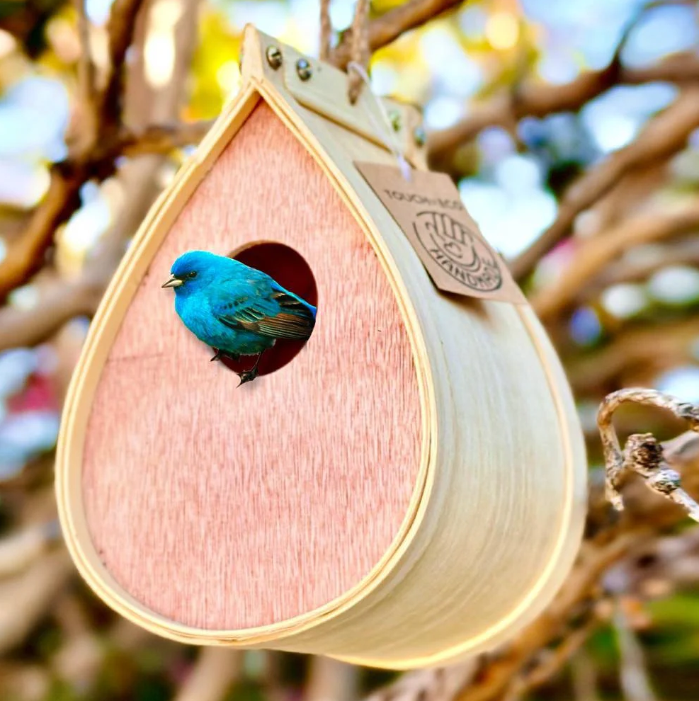 POLLINATING PALACE - Bird House